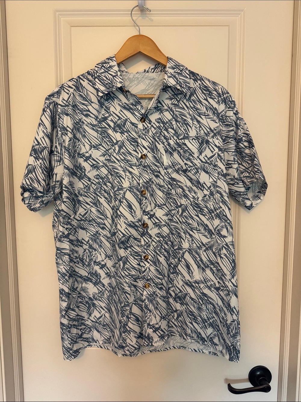 Amazon Men's Short-Sleeve Palm Leaf Button-Down Shirt - Blue & White